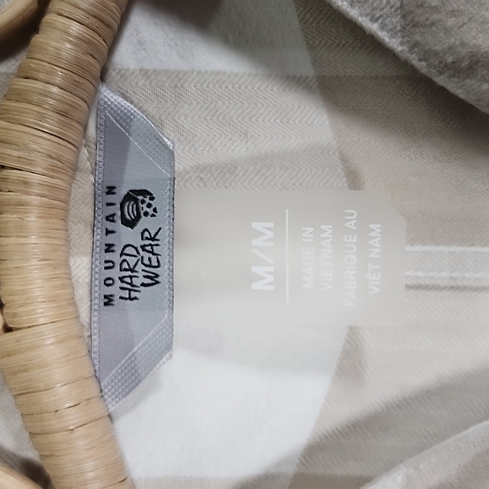 Mountain Hardware Button-Down Long Sleeved Top Si… - image 3